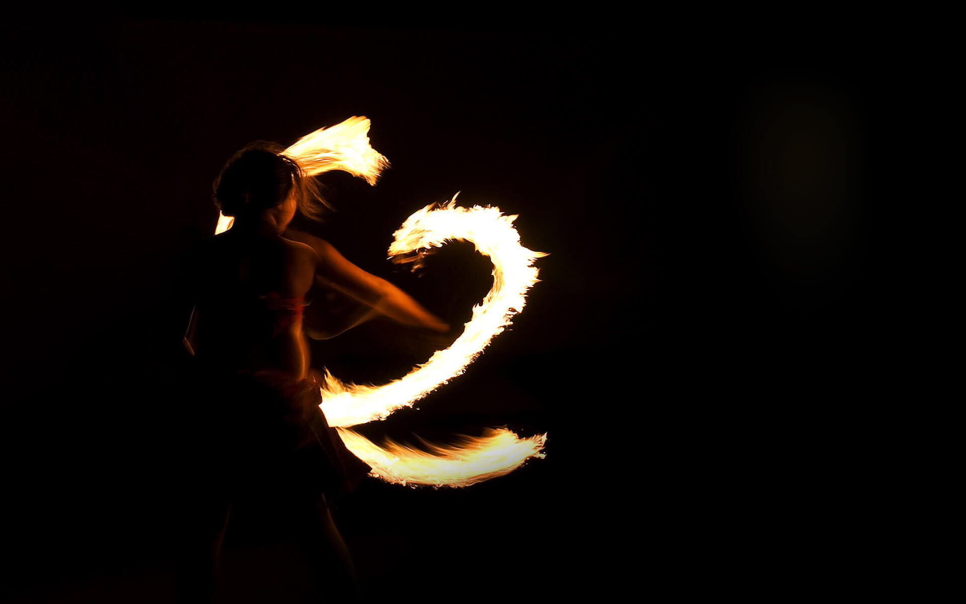 Rarotaunga Firedance.